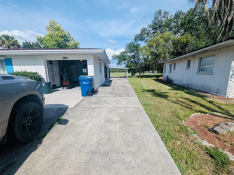 4155 Prudence Dr — Photo 35