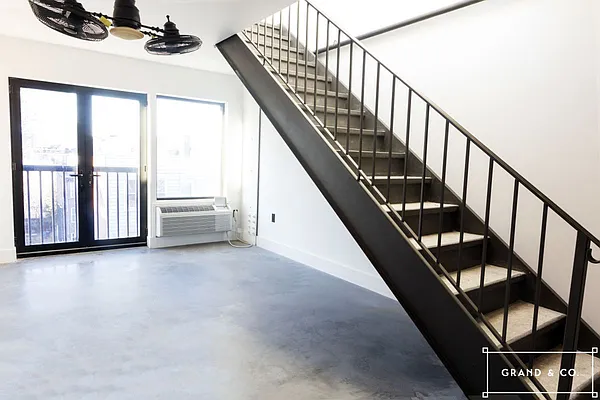 Rented by Grand & Co. | media 4