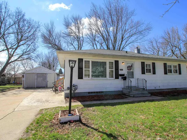 907 2nd Ave NW, Pocahontas, IA 50574