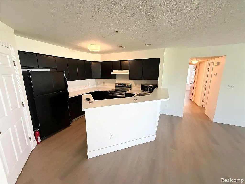 2 bed, 2.0 bath, 1222 sqft, $1,950 — Photo 4