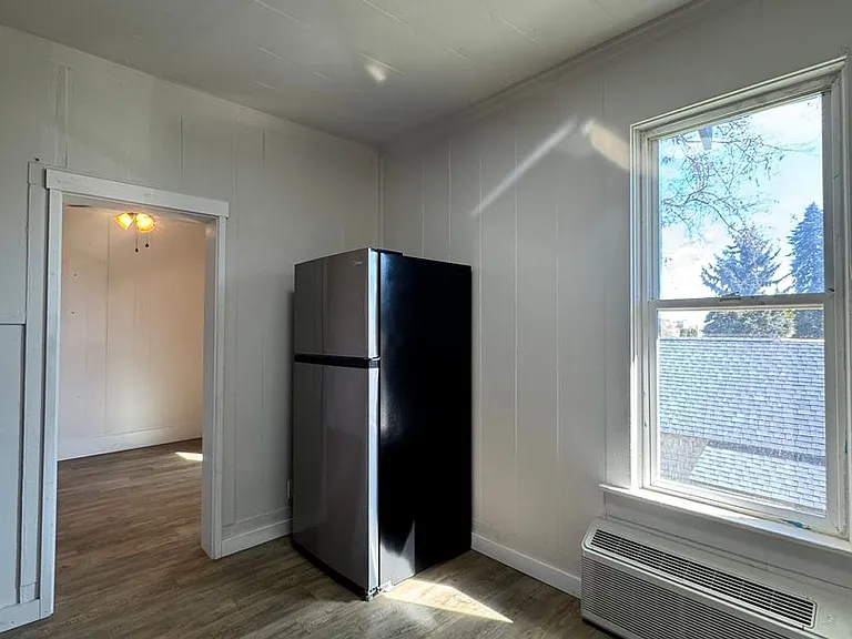 704 N Kittitas St — Photo 11