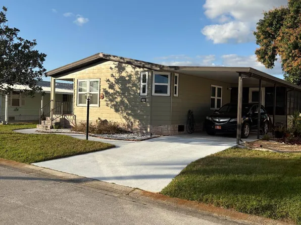 2332 Bent Pine Dr, Melbourne, FL 32904