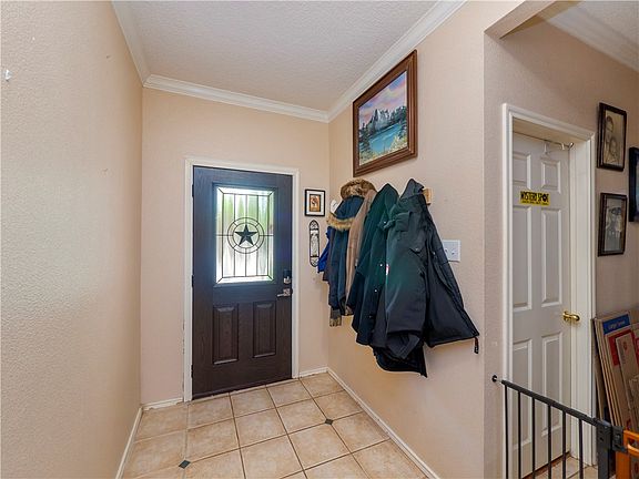4th image of 20808 Jumpers Delight Ln