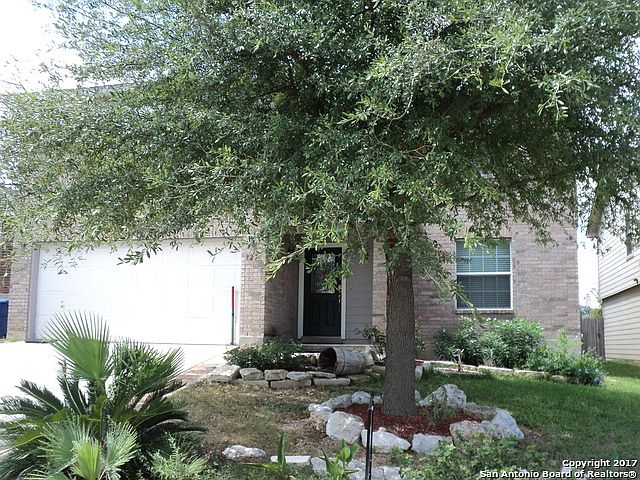 1st image of 923 Magnolia Bnd