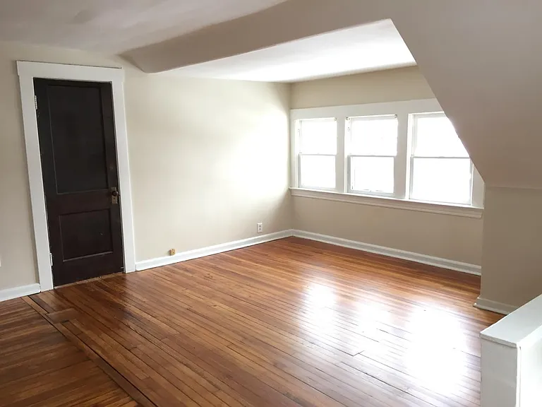 1644 Waterbury Rd #3 — Photo 3