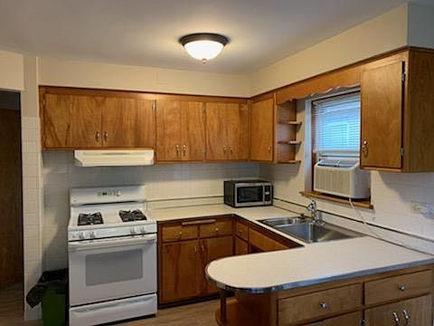 2nd image of 5554 W Wilson Ave Floor 2