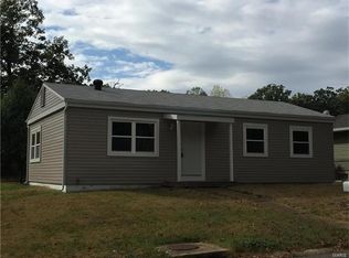 87 Cedar Ridge Dr, Pacific, MO 63069