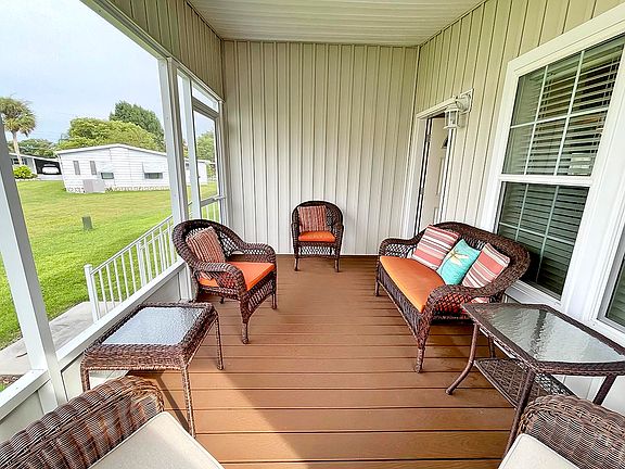 4th image of 1757 Inverary Dr #1024