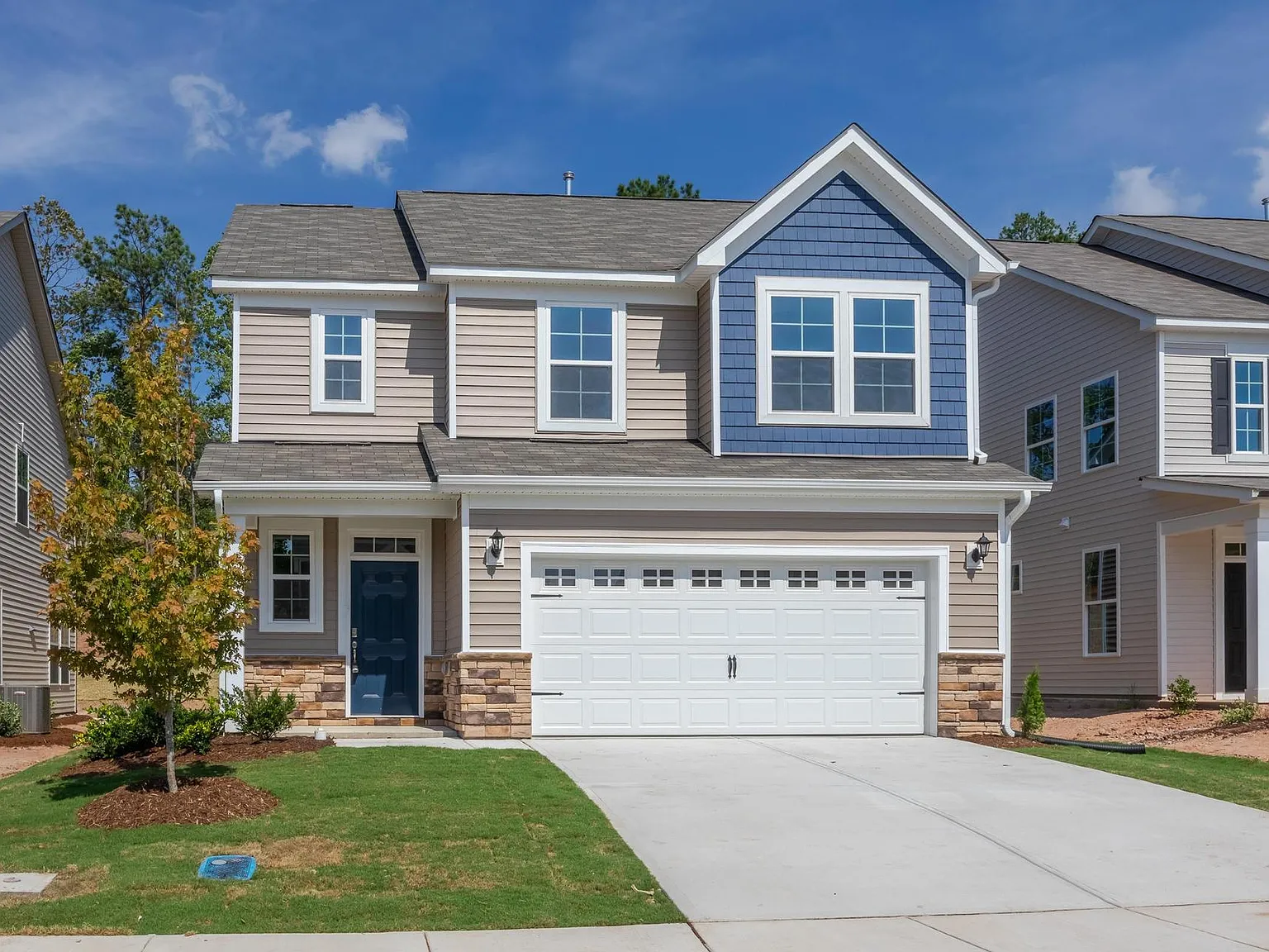 4 bed, 2.5 bath, 1787 sqft, $2,100 — Photo 2