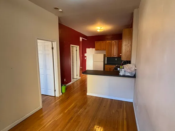 181 East 104th Street image 3 of 7