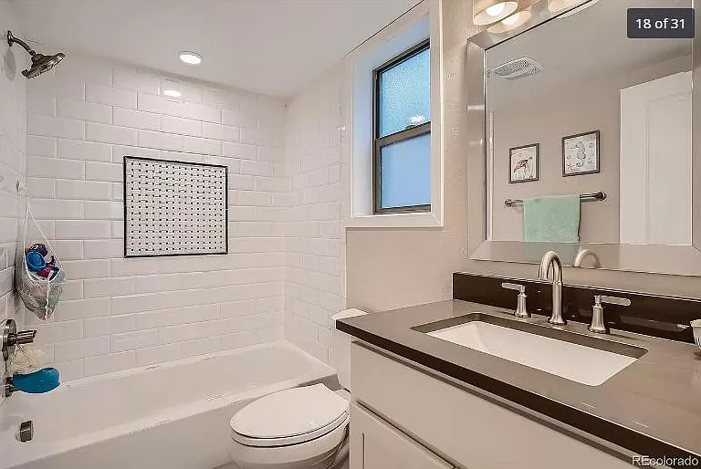 1223 N Perry St — Photo 18
