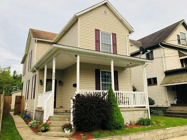 305 S Main St, Point Marion, PA 15474