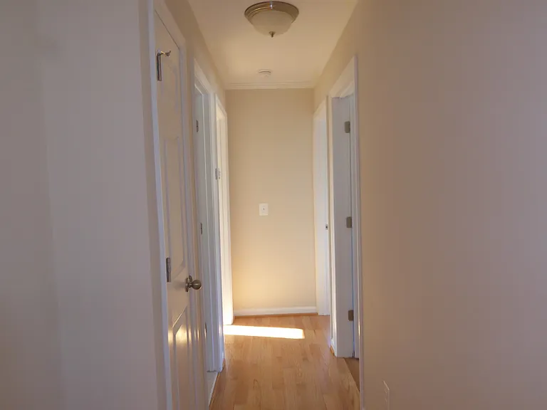 14209 Chesterfield Dr — Photo 14