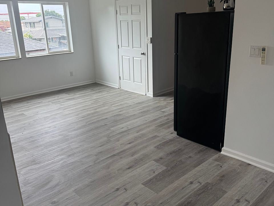 1st image of 98-132 Kaulike Dr #202