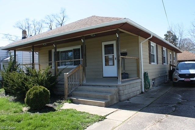 1st image of 242 Sherman Ave