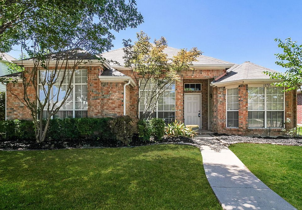 1st image of 10705 Camelot Dr