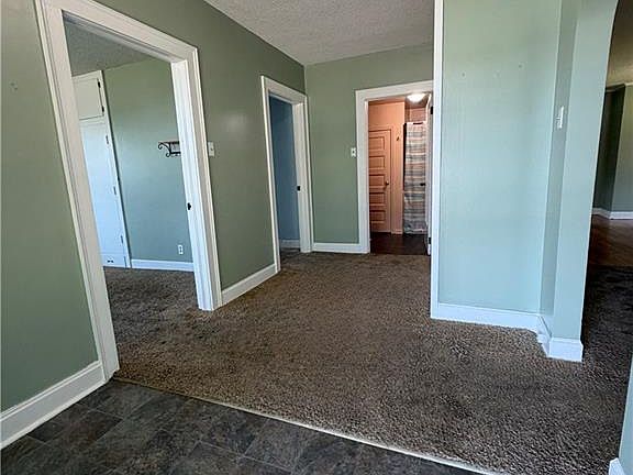 5th image of 602 S 1st St