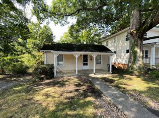 815 Buffalo St, Farmville, VA 23901