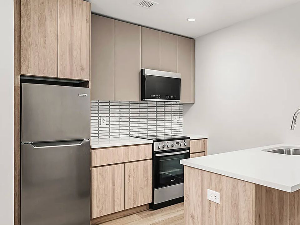1st image of 466 E 134th St #2F