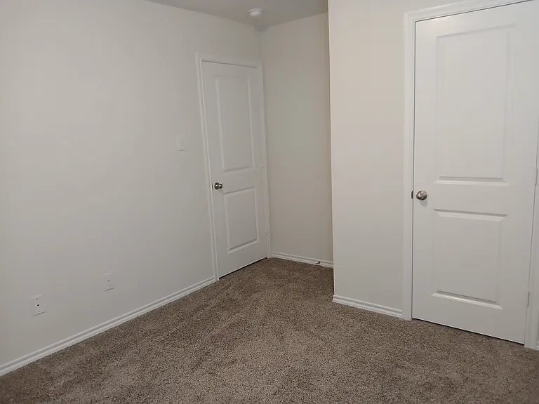 308 Samuel St — Photo 21