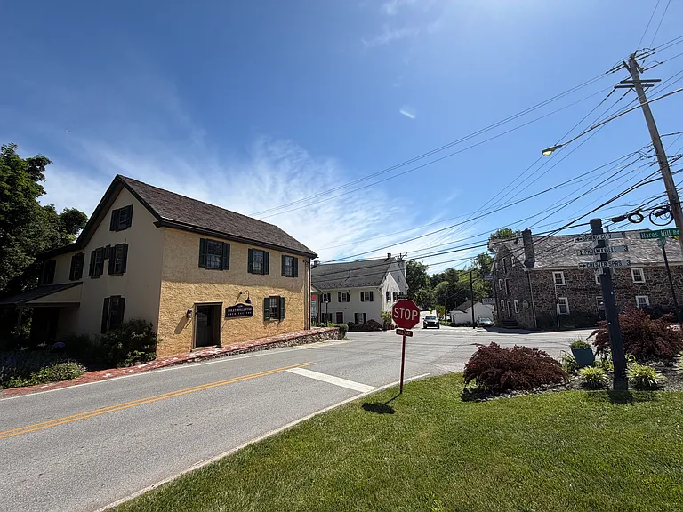 1298 Hares Hill Rd — Photo 48