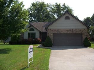 1202 Country Club Dr, Clinton, MO 64735