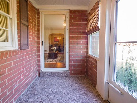 2nd image of 4560 Sixes Rd