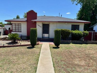 1234 E Simpson Ave, Fresno, CA, 93704