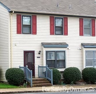 3rd image of 6436 Village Woods Ct