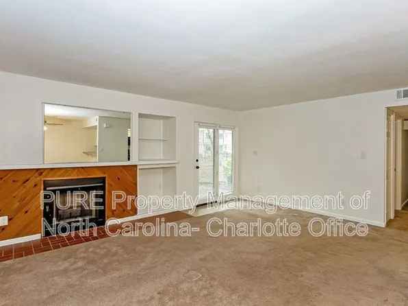 1832 J Julian Ln APT D, Charlotte, NC 28208