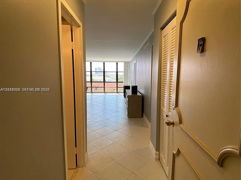 2049 S Ocean Dr #503 — Photo 2