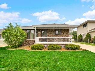 17821 Ridgewood Ave, Lansing, IL 60438