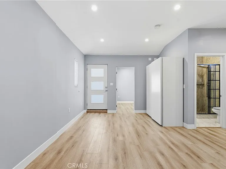 5862 Beck Ave #1/2 — Photo 10