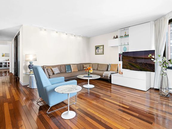 2nd image of 1623 3rd Ave APT 8H