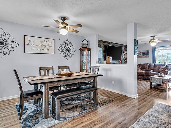 5th image of 3431 Summer Breeze Ln