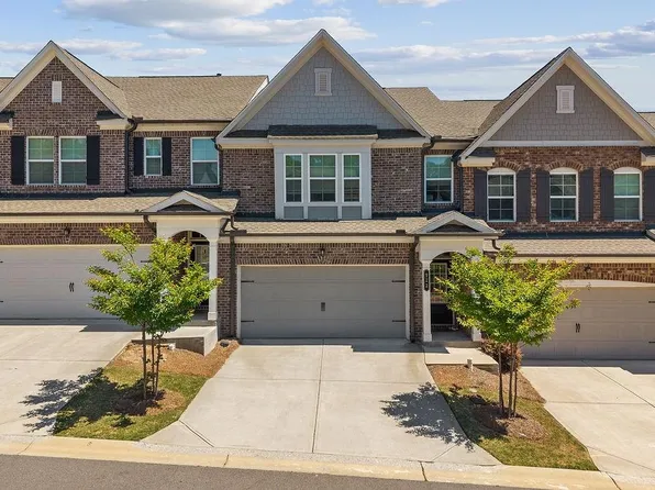 922 Edwin Ln, Sugar Hill, GA 30518