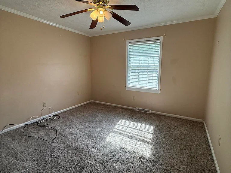 3924 Gladman Way — Photo 16