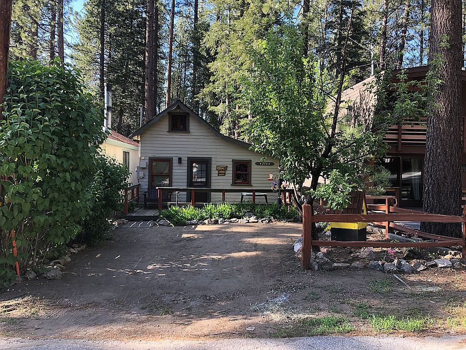 1st image of 42744 Cedar Ave
