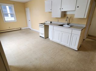 85 Pine St #2, Lewiston, ME 04240