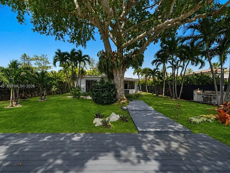 540 S Shore Dr — Photo 7