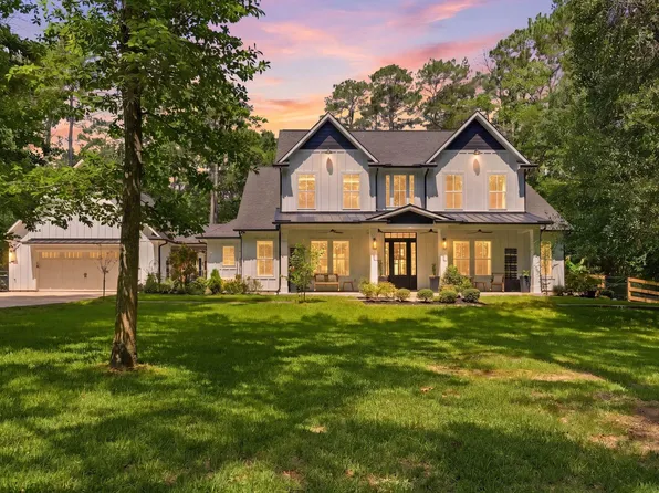 1967 Little John St, Montgomery, TX 77316