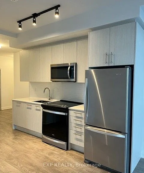 286 Main St #703 — Photo 14