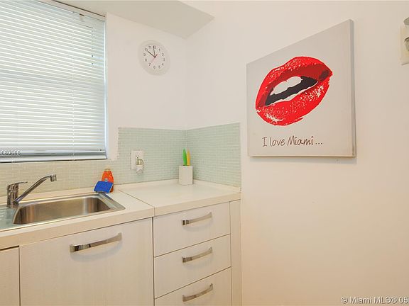 5th image of 1600 Pennsylvania Ave APT 6