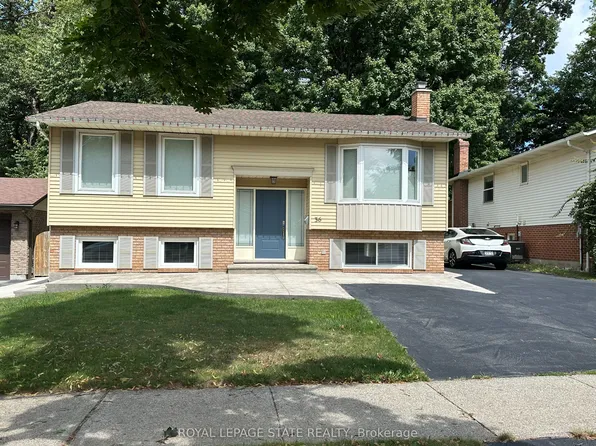 36 Inglewood Ct #B, Grimsby, ON L3M 4S2