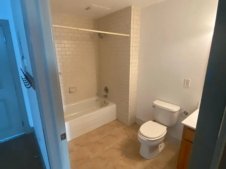 511 N Broad St #603 — Photo 10