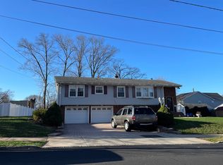 95 W Brown St, Somerville, NJ 08876