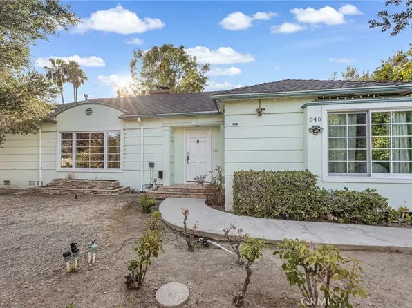 645 Woodbury Rd, Glendale, CA 91206
