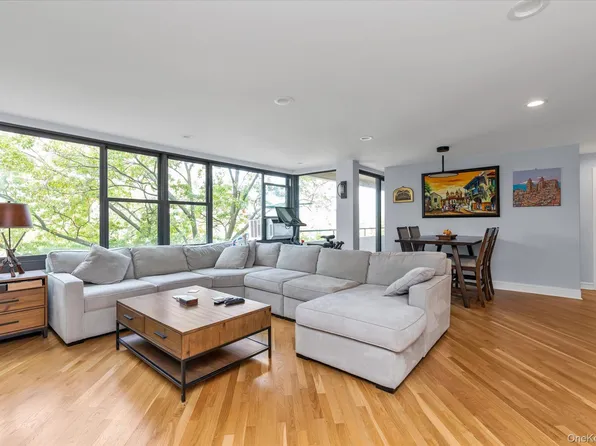 9-05 162 Street #6D, Beechhurst, NY 11357