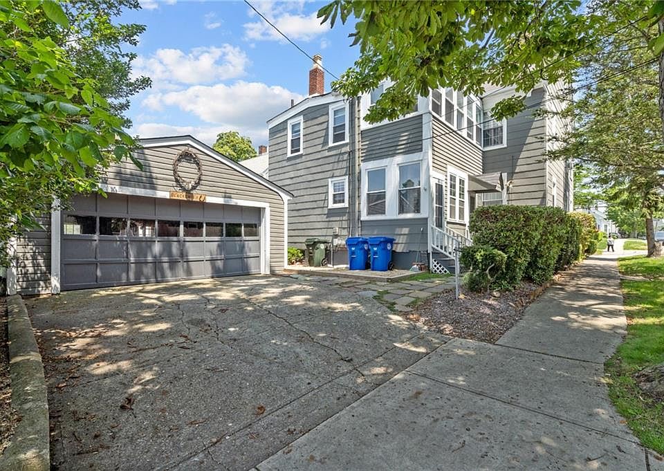 721 Hope St, Bristol, RI 02809 Zillow