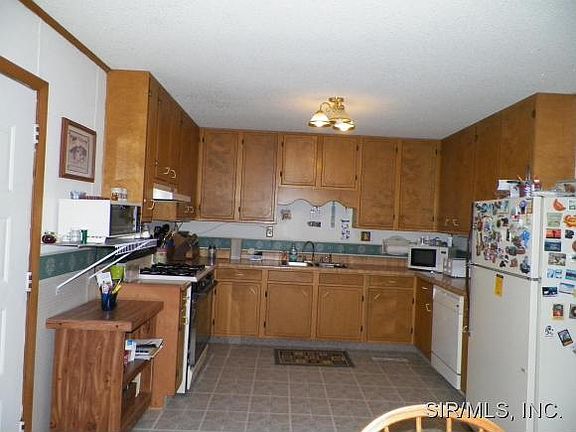 2nd image of 418 N Chiles St